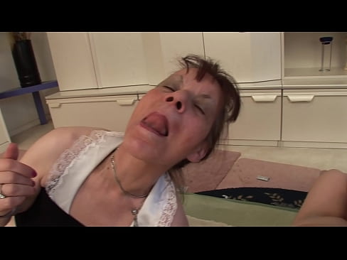 ❤️ Dy gjyshe dhe një gjysh kanë një treshe ️❌ Video porno tek ne sq.milf-nut-net.ru ❌❤